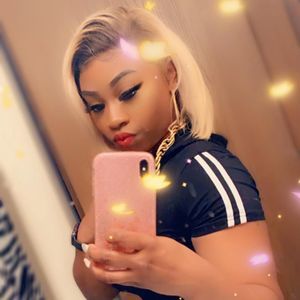 Meet your Posher, Deidre